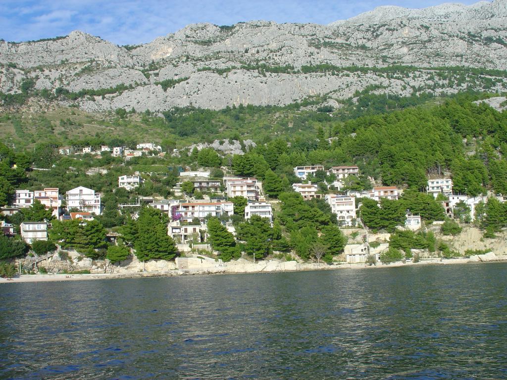 Apartments Davor & Marija Sosic Brela Exterior foto