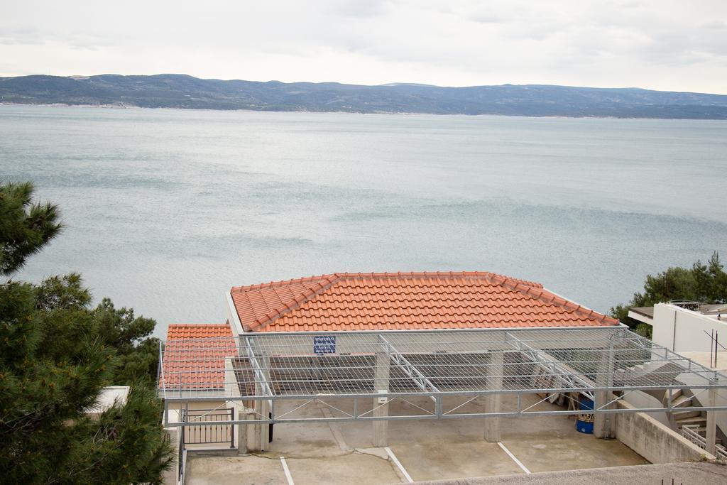 Apartments Davor & Marija Sosic Brela Exterior foto